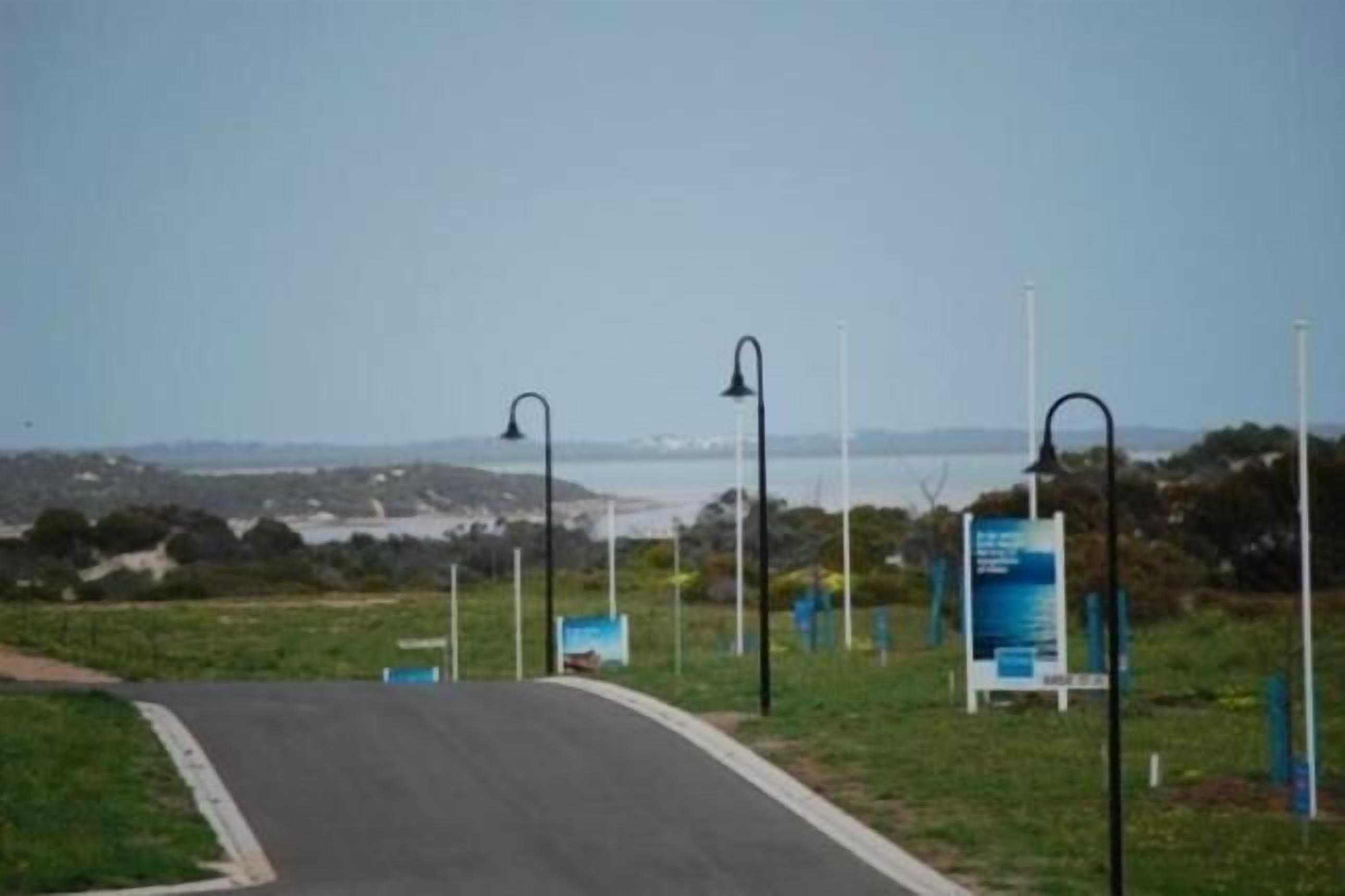 Southwyd - Port Hughes — image 2