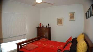 2 Schlafzimmer, Bügeleisen/Bügelbrett, Reisekinderbett, WLAN