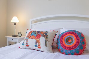 2 bedrooms, desk, iron/ironing board, travel cot