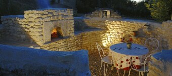 15th Century Unique Romantic Cottage, Near Historic Town Of Richelieu, France