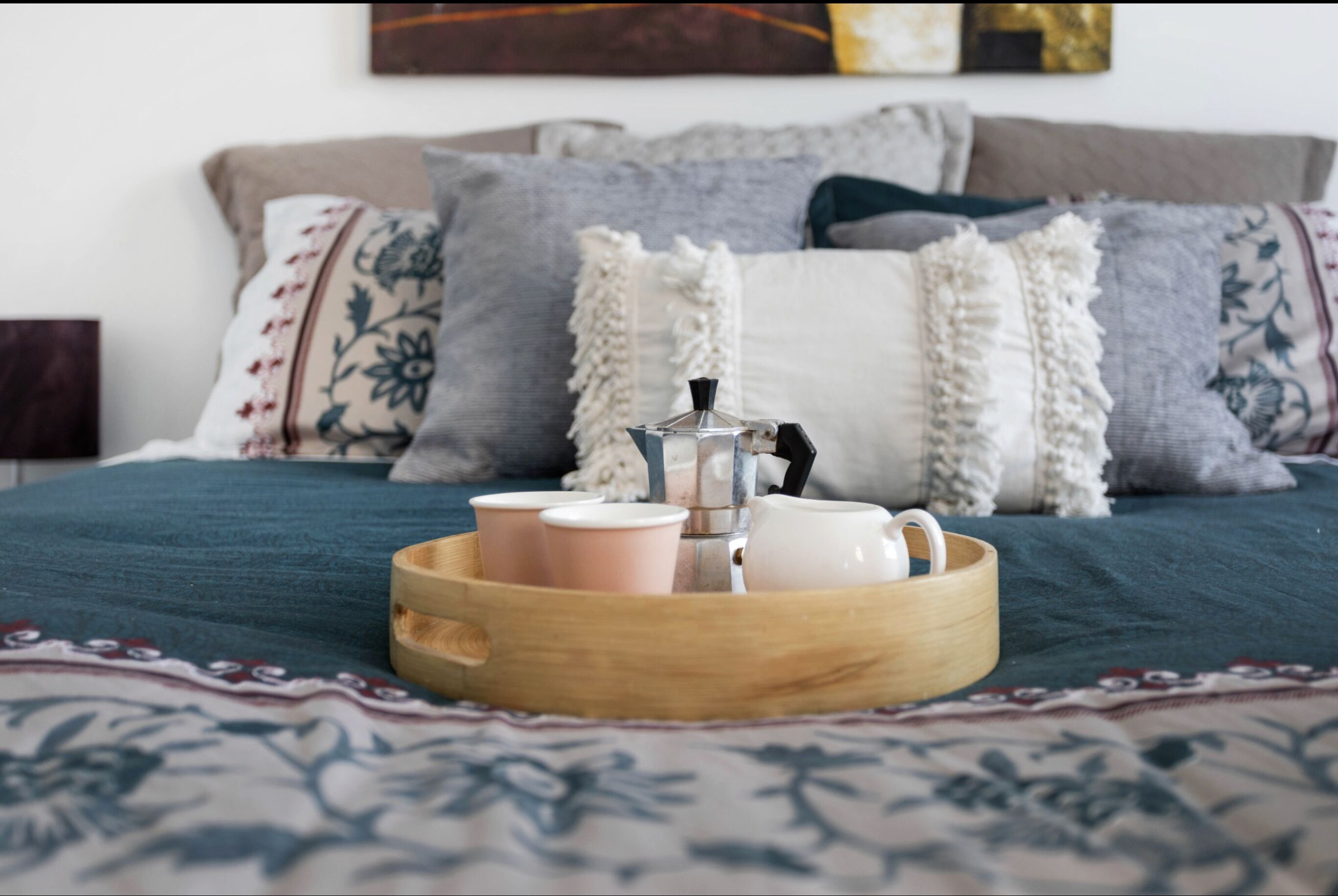 Pasadena Top Floor 1BR w balcony + free WiFi + parking — image 12