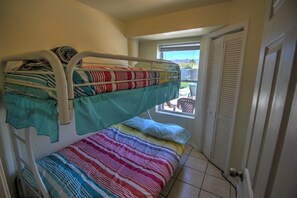 7 bedrooms, free WiFi, bed sheets