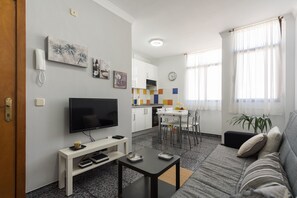 TV