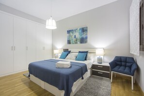 4 chambres, fer et planche à repasser, lit parapluie, Wi-Fi gratuit