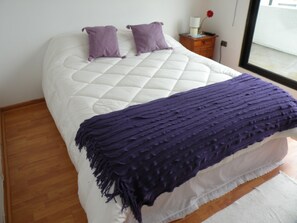 5 bedrooms, soundproofing, WiFi