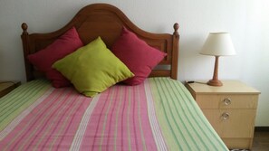 3 bedrooms, iron/ironing board, travel cot, free WiFi