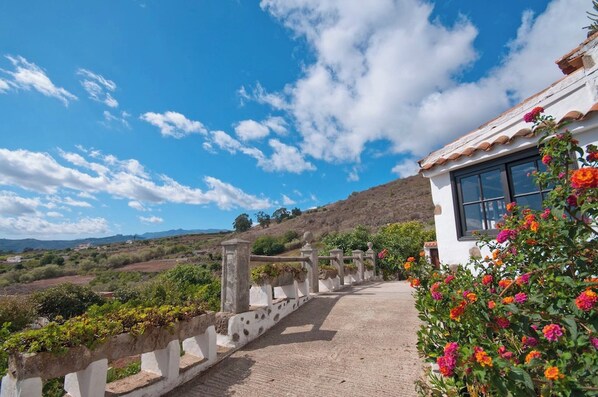 Property grounds - GC0082 Holiday cottage in Teror (Teror)