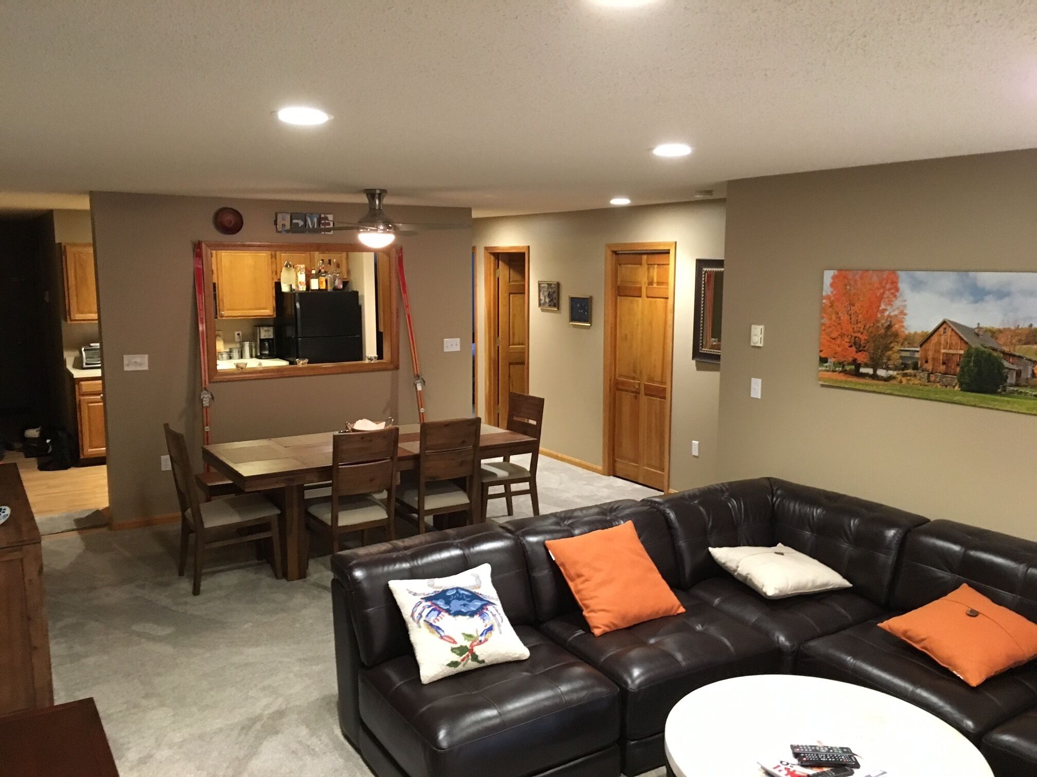 Smart-TV, Kamin, DVD-Player, Stereoanlage