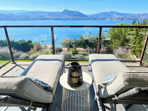 'The Nest' at Villa Magnolia: Luxury Couples Getaway and Breathtaking Lake Views
