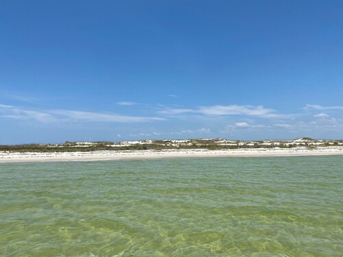 Spring and Summer Discounts for early bookings-Very Spacious, 2 Master Suites