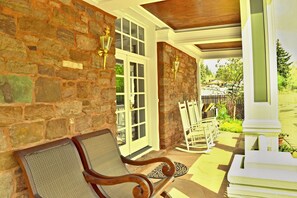 Terrace/patio - The Heart of Manitou Springs. Award-winning. Luxurious. Romantic. 2nd Floor West (Manitou Springs)