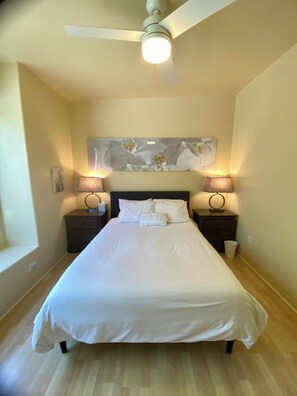 3 bedrooms, desk, iron/ironing board, travel cot