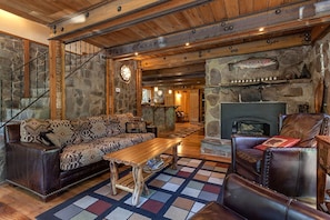 TV, fireplace, DVD player