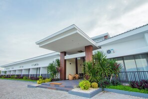 Premier Room with Balcony | Terrace/patio