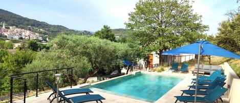 Outdoor pool, a heated pool