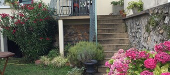 Charming house on the banks of the Marne with garden between Paris and Disneyland