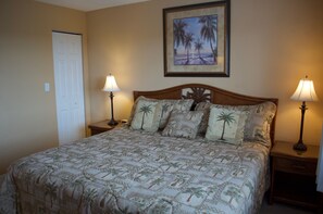 2 slaapkamers, een strijkplank/strijkijzer, reisbedje, gratis wifi