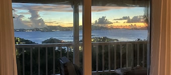 SPECTACULAR OCEAN VIEW VILLA BLISS AT UPPER DECK