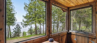 Stony Shore Cabin - Charming cabin from yesteryear