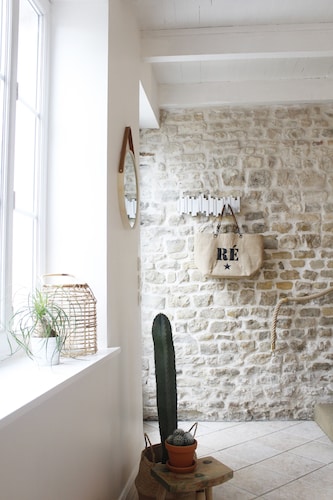 Maison de village avec espaces extérieurs dont terrasse vue sur mer-Parking(*) 