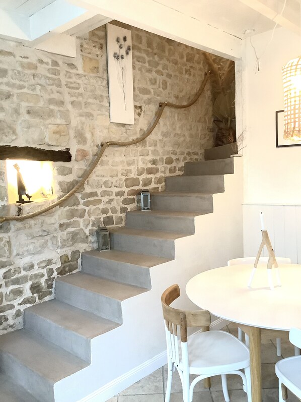 Interior - Village house with outdoor spaces including terrace with sea view-Parking (*) (La Flotte)