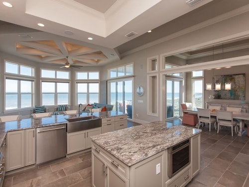 Poseidon - 7 bdrm. 6.5 bath  Big Summer Discounts