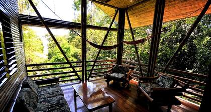 Casa Sonrisa, Bamboo Rainforest Beach House