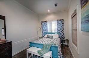 1 chambre, fer et planche à repasser, Wi-Fi gratuit, draps fournis