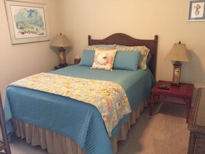3 bedrooms, iron/ironing board, free WiFi, bed sheets - Updated ground-level 3 BR/2 BA condo beside pool. Golf, Tennis, and family fun. (Sunset Beach)