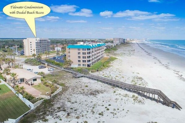 Beach nearby, sun loungers - Beautiful Ponce Inlet 2bd Condo. 100 Yards to the Beach! Beach supplies/bikes. (Ponce Inlet)