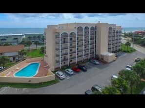 Exterior - Beautiful Ponce Inlet 2bd Condo. 100 Yards to the Beach! Beach supplies/bikes. (Ponce Inlet)