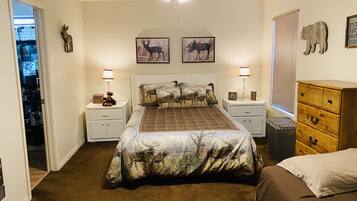 2 bedrooms, iron/ironing board, free WiFi, bed sheets