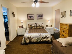 2 bedrooms, iron/ironing board, free WiFi, bed sheets