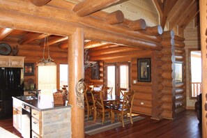 Dining - Majestic Mountaintop Retreat - Incredible Views, Unmatched Luxury (Pigeon Forge)