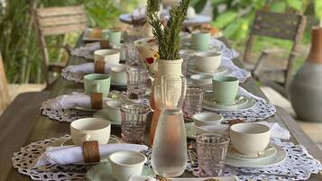 Desayuno todos los días (con cargo)