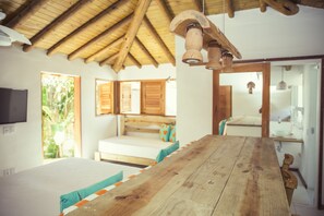 Egyptian cotton sheets, premium bedding, pillow-top beds, minibar - Casa e Pousada Alecrim (Porto Seguro)