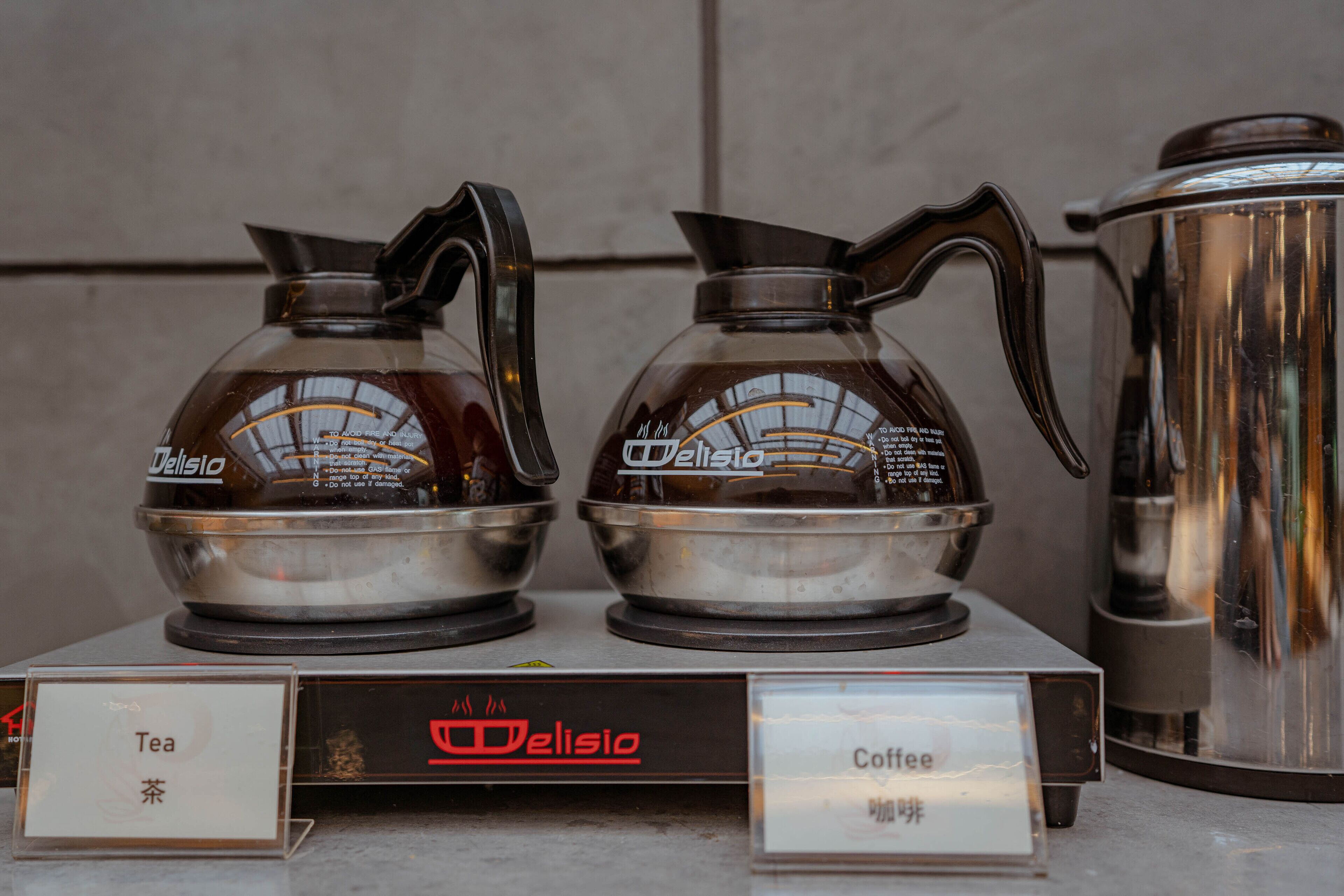 daily buffet breakfast (thb 250 per person)