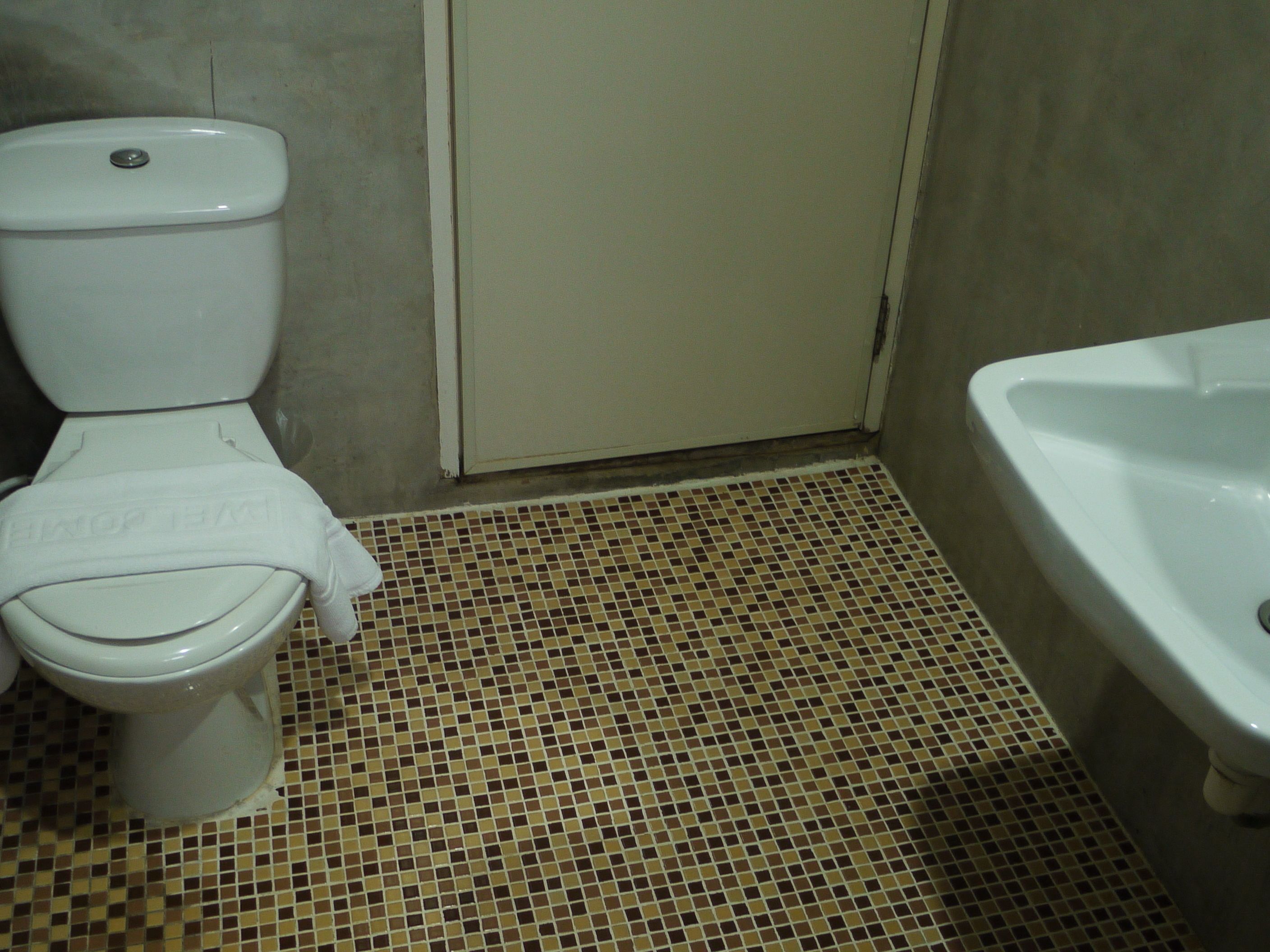 cottage with garden view | laptop workspace, blackout curtains, bed sheets