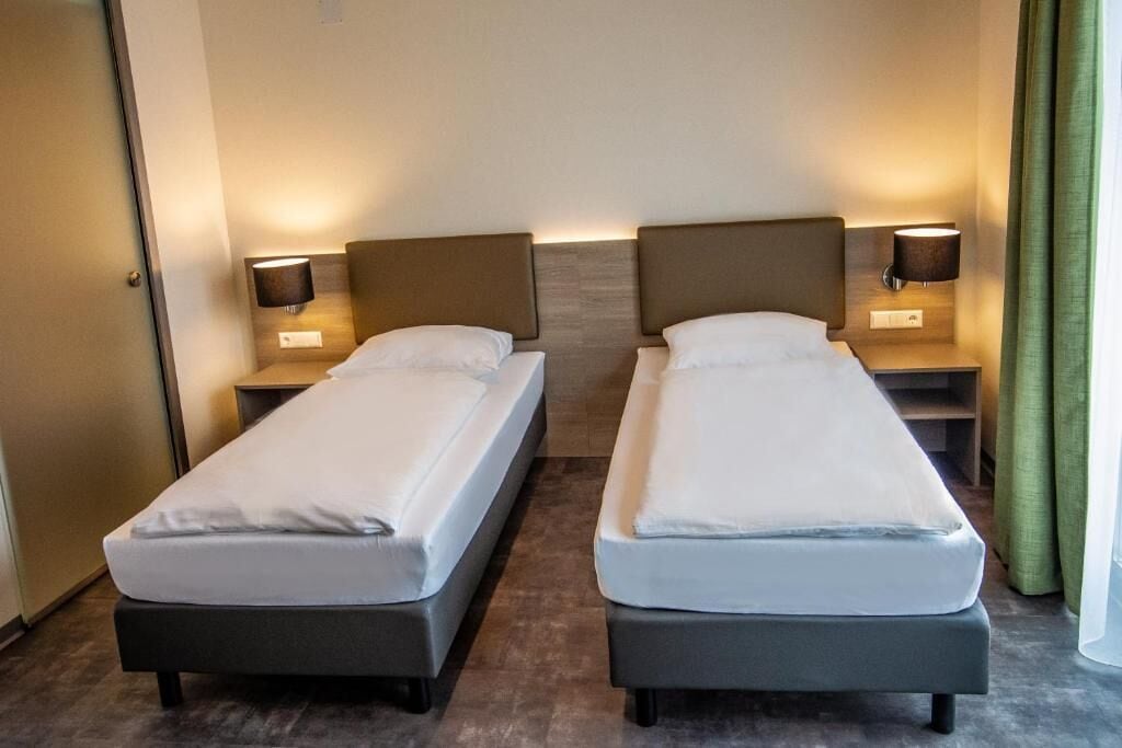 double room | minibar, in-room safe, desk, blackout curtains