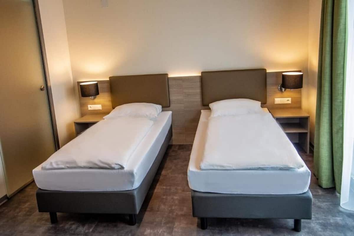 double room | minibar, in-room safe, desk, blackout curtains