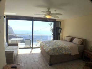 Dobbeltrom – deluxe | Individuelt innredet, blendingsgardiner, wi-fi (inkludert) og sengetøy