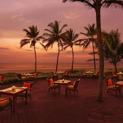 4 restaurants, breakfast, lunch, dinner served; Indian cuisine