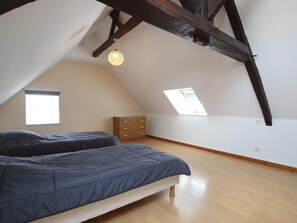 3 bedrooms, free WiFi - Charming semi-detached house with WIFI near Brécey (Brécey)