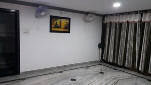 Unclassified image, 3 of 16, button - Hotel shagun (Sirohi)