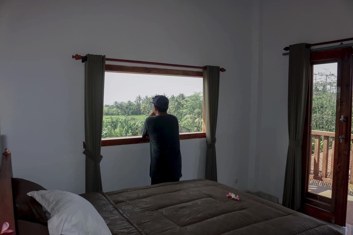 Standard Room, 1 Queen Bed, Non Smoking | Egyptian cotton sheets, premium bedding, down comforters