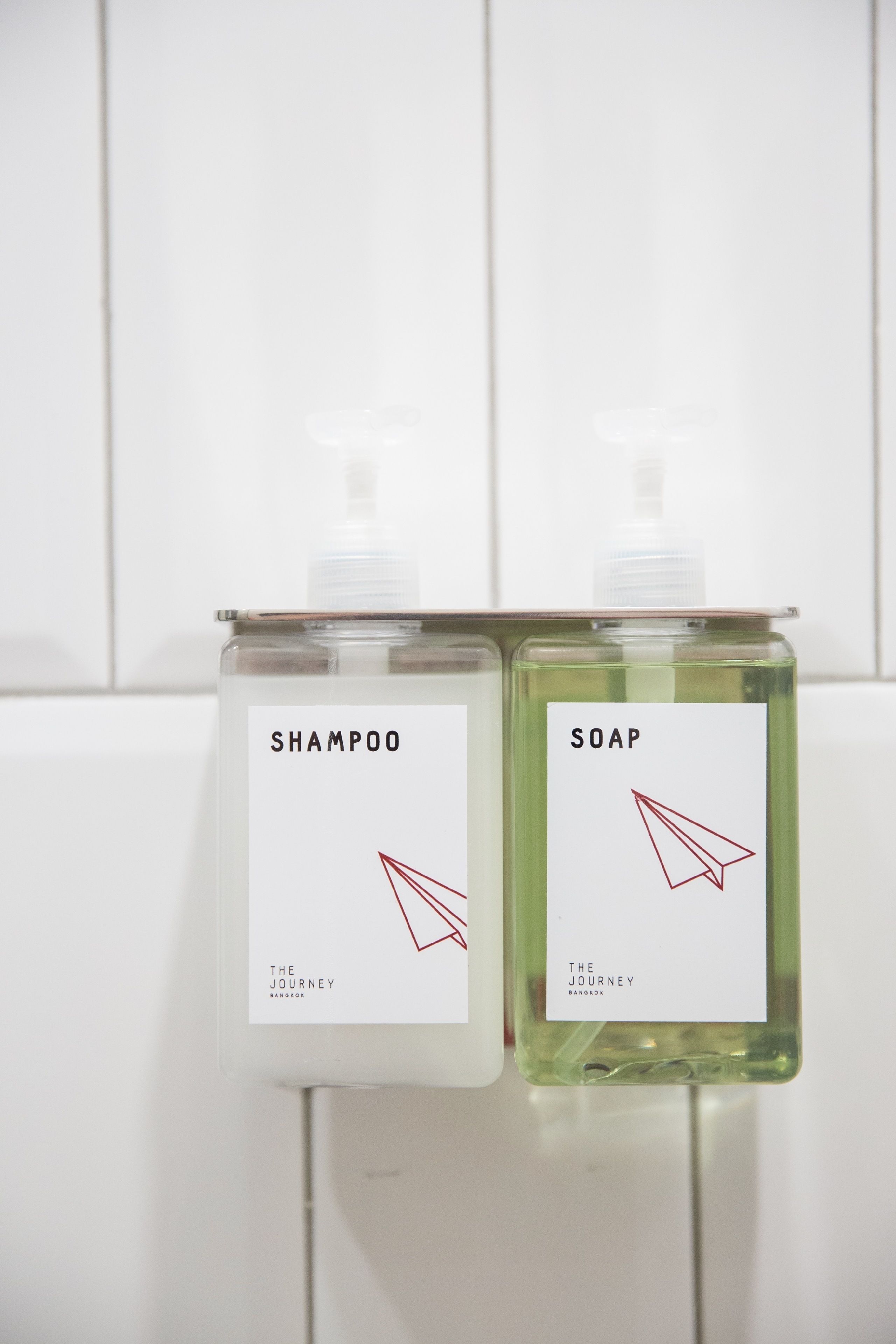 family room, non smoking | bathroom amenities | hair dryer, towels