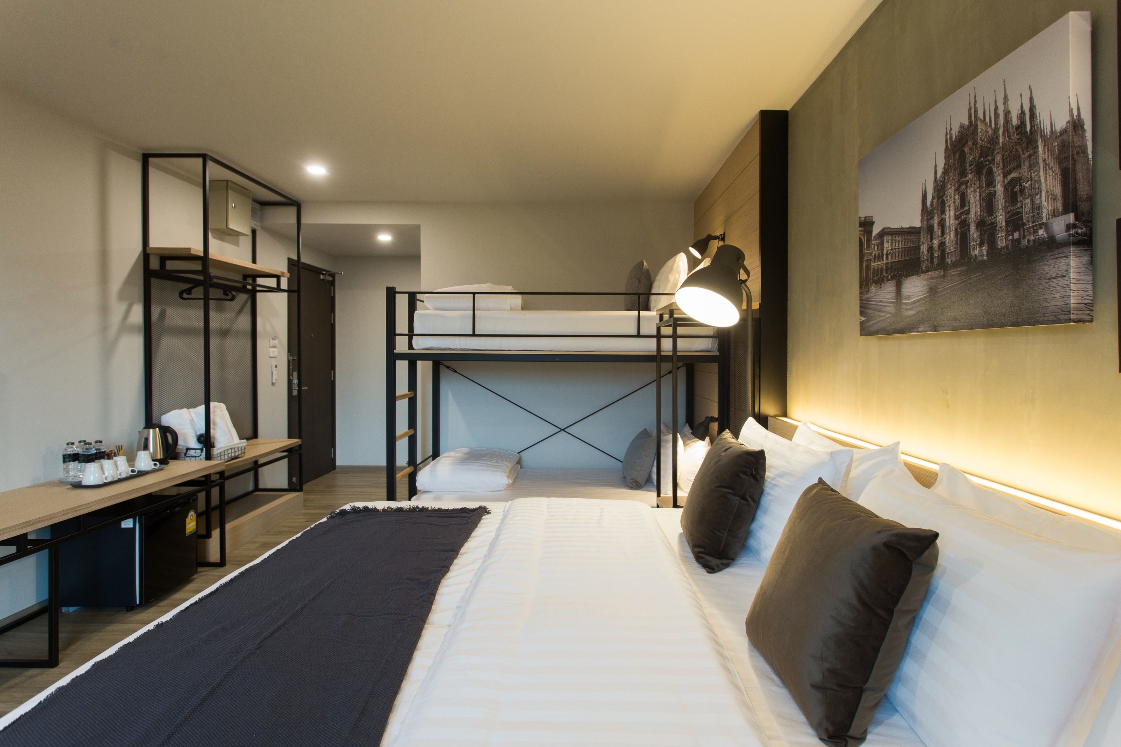 family room, non smoking | individually decorated, desk, blackout curtains, free wifi