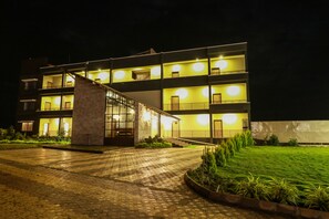 Front of property - Hotel The Cult (Hubli)