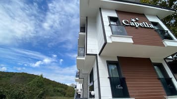 Façade de lâhĂ©bergement