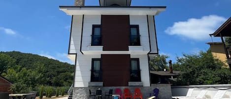Alberca al aire libre por temporada